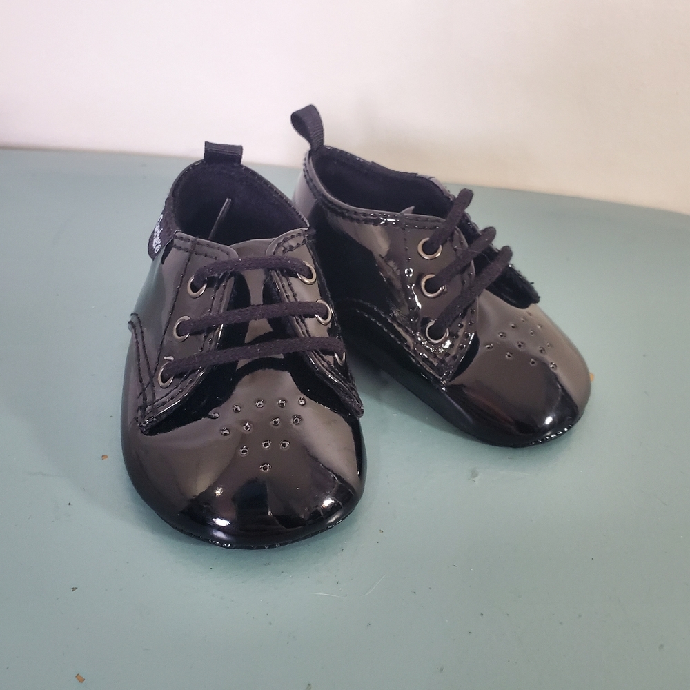 Like new - Gerber black patent leather 3 6 shoes